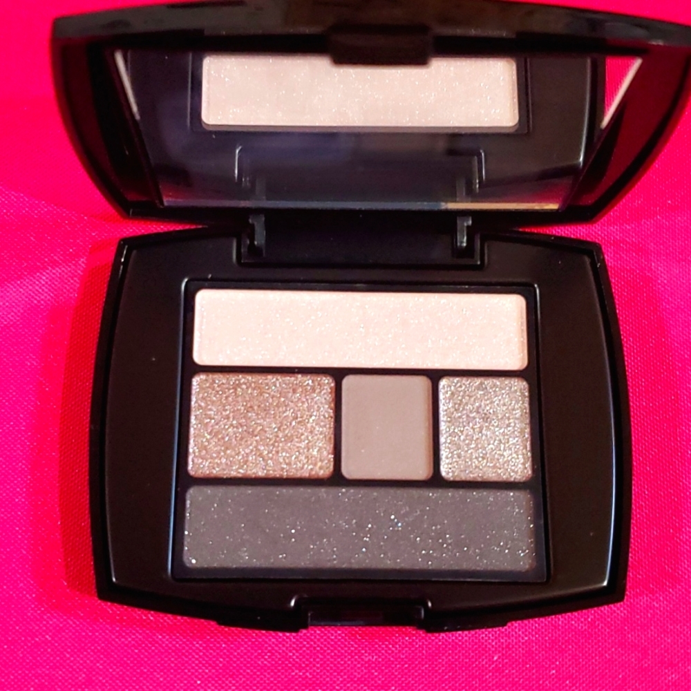 Eyeshadow